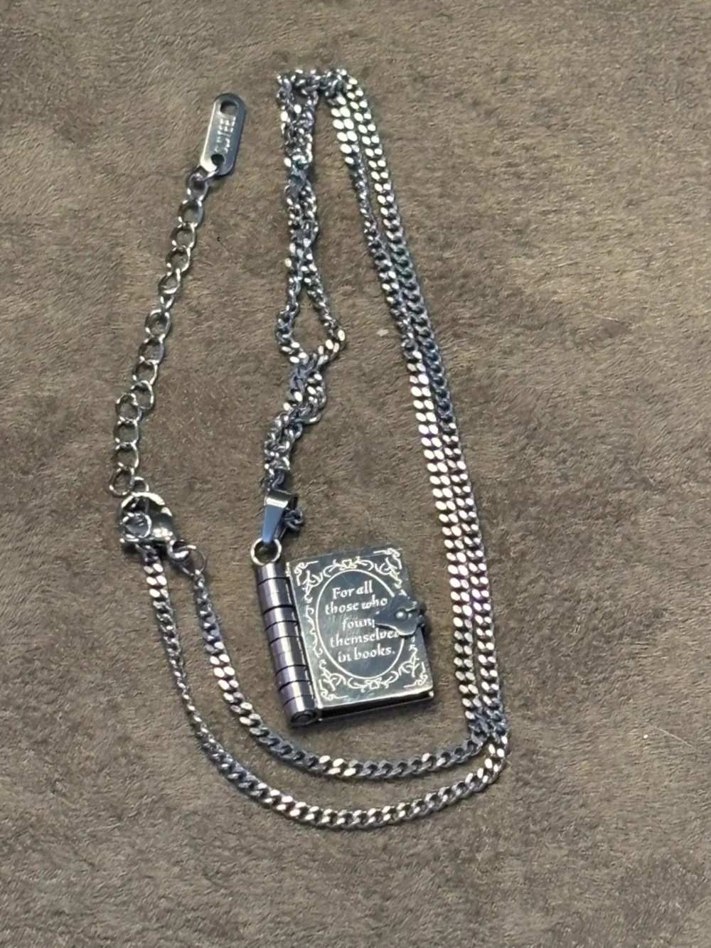 Inspirational Necklace + Mini Book “FOR ALL THOSE WHO FOUND THEMSELVES IN BOOKS” - Picture 14 of 16